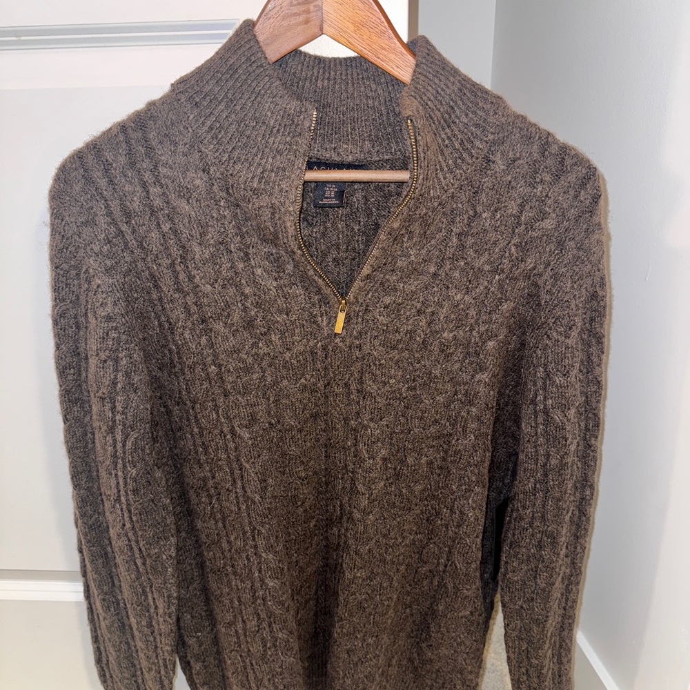 Men's Cozy Brown Zip-Up Sweater